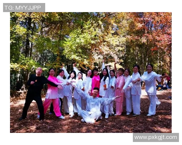 罗马与都灵激战正酣现场直播精彩瞬间全程回顾与分析